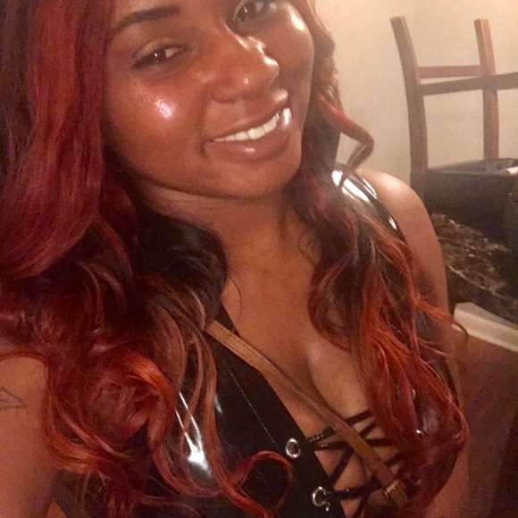 Meet your Posher, Jeanette - Picture 1 of 1